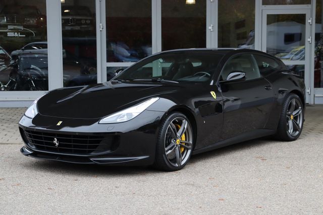 GTC4Lusso / Lift / Carbon / LED's / Pano / HI-FI